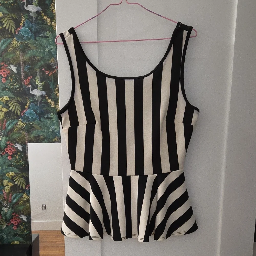 Striped Black and White Peplum Top - Picture 3 of 6